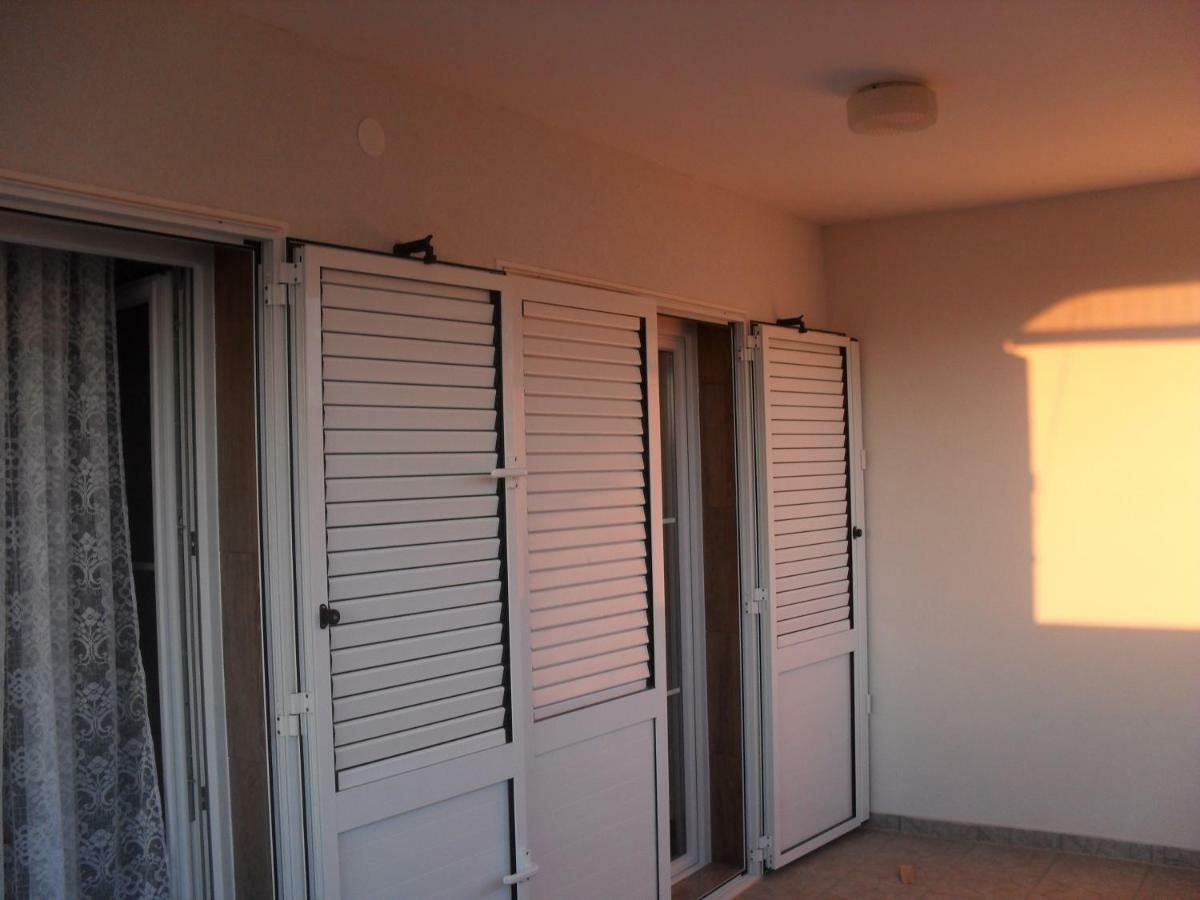 Apartment Zdenka Povljana Exteriör bild