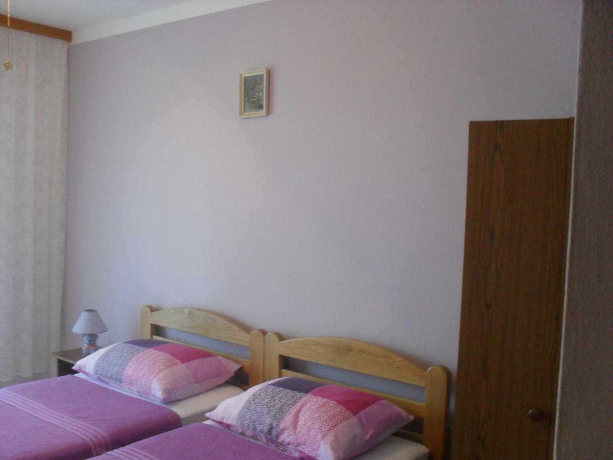Apartment Zdenka Povljana Exteriör bild