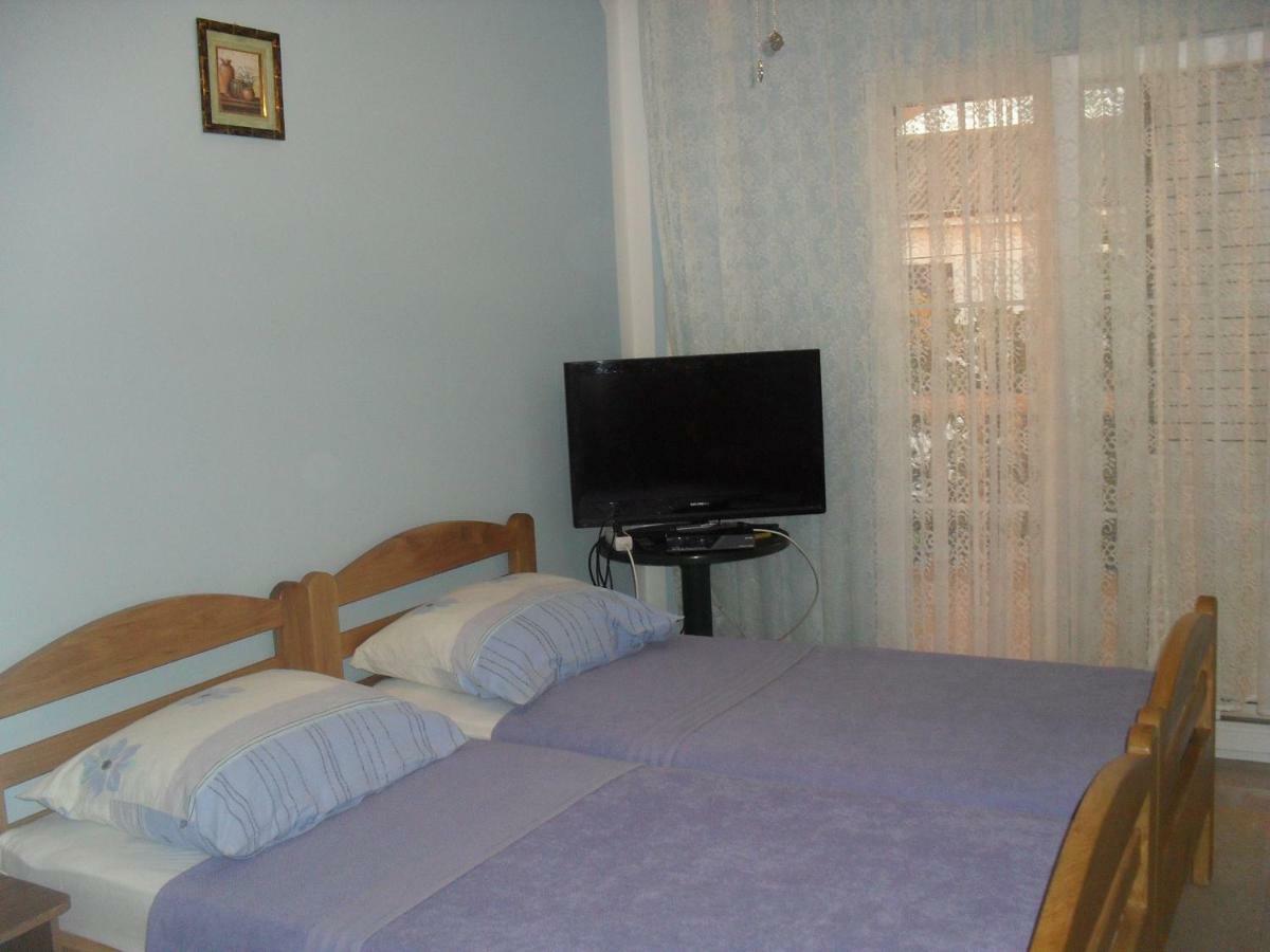 Apartment Zdenka Povljana Exteriör bild