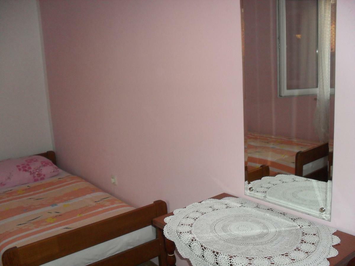 Apartment Zdenka Povljana Exteriör bild