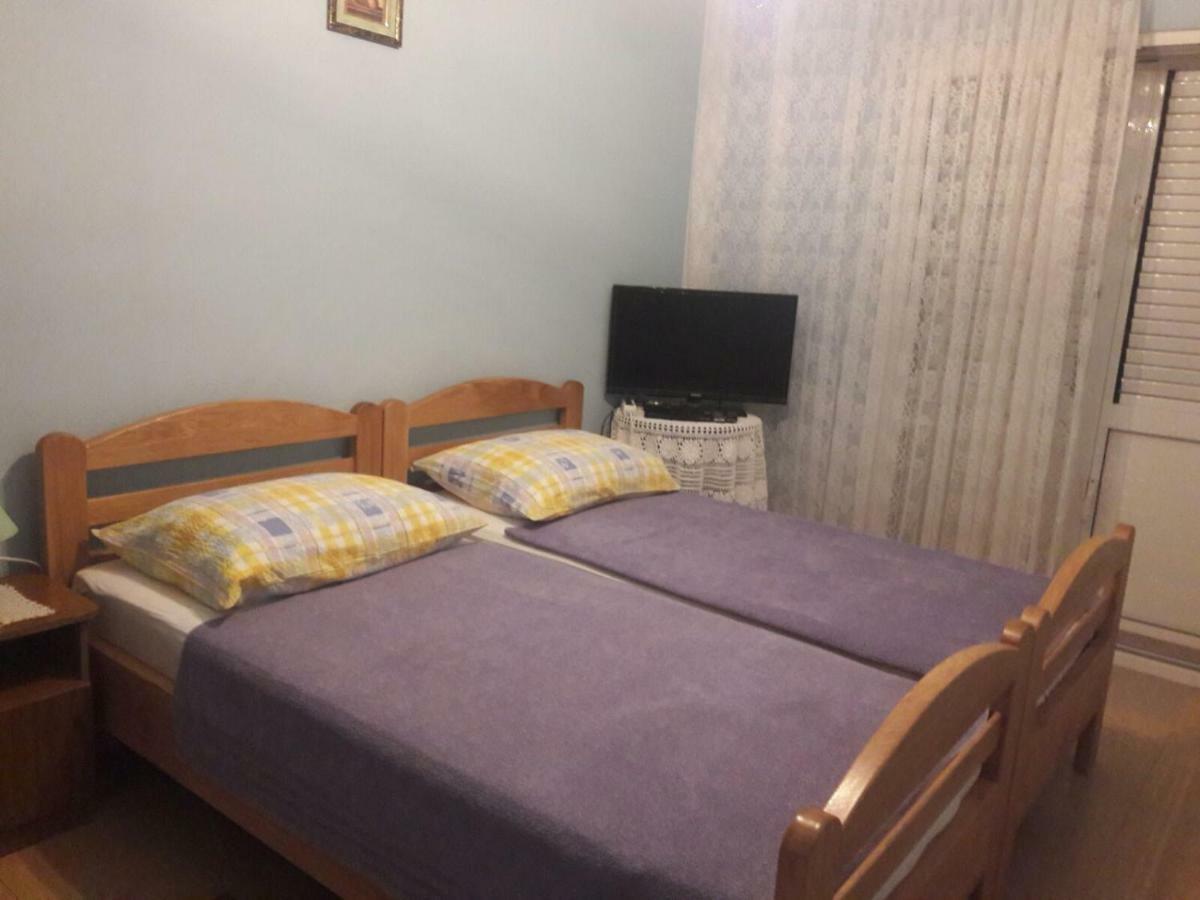 Apartment Zdenka Povljana Exteriör bild